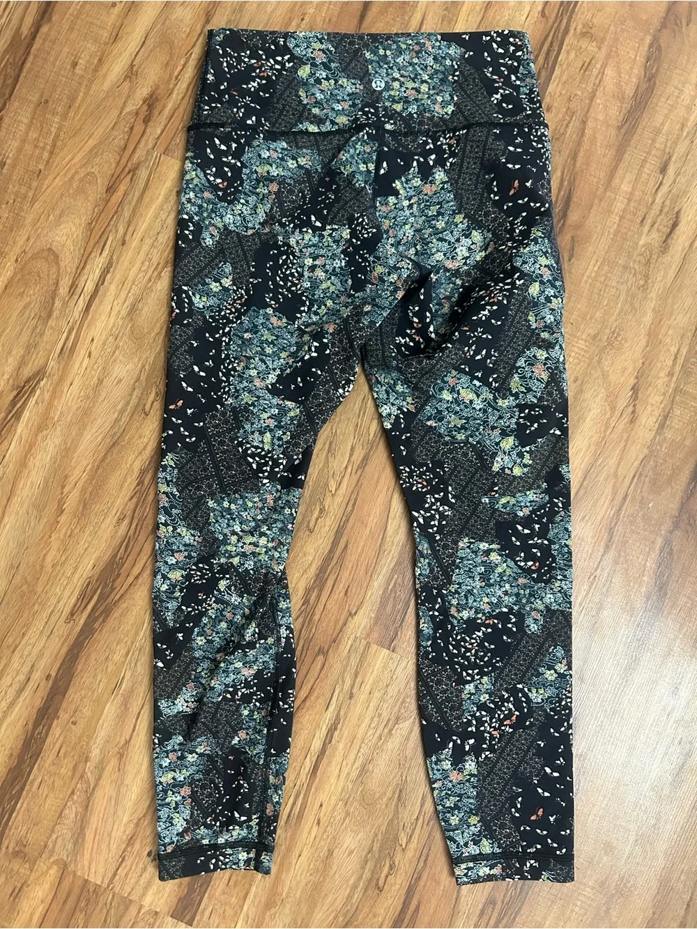 Lululemon Wunder Under Hi-Rise 7/8 Floral Patchwork Leggings Womens 8